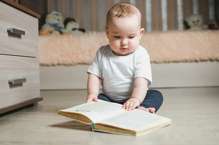 bentuk kepala bayi cerdas