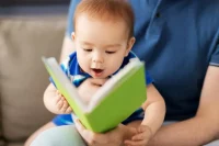 bentuk kepala bayi cerdas