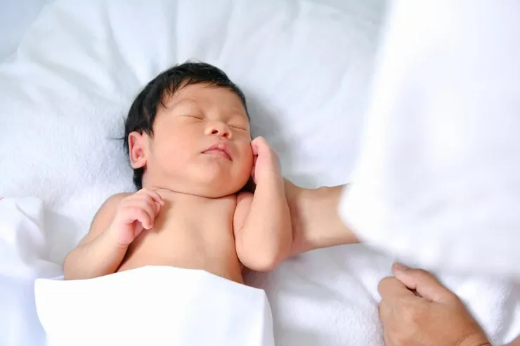 cara menidurkan bayi