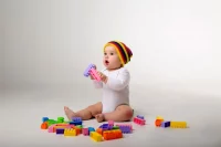 mainan bayi