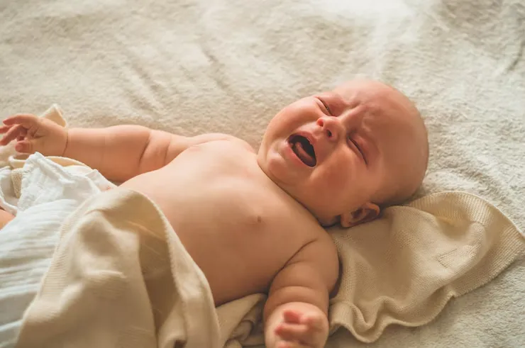 cara mengatasi perut kembung pada bayi
