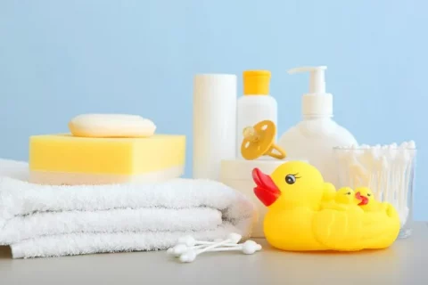 perlengkapan mandi bayi baru lahir