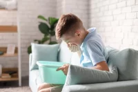 pertolongan pertama anak muntah terus
