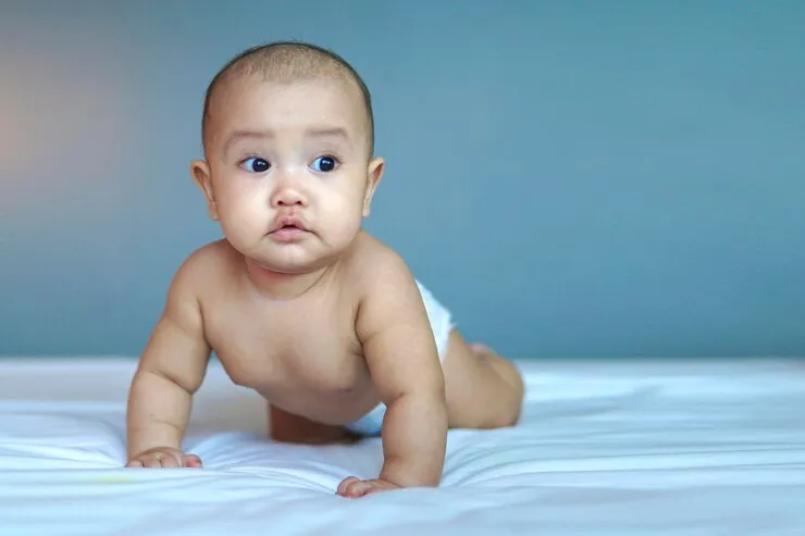 umur berapa bayi bisa tengkurap